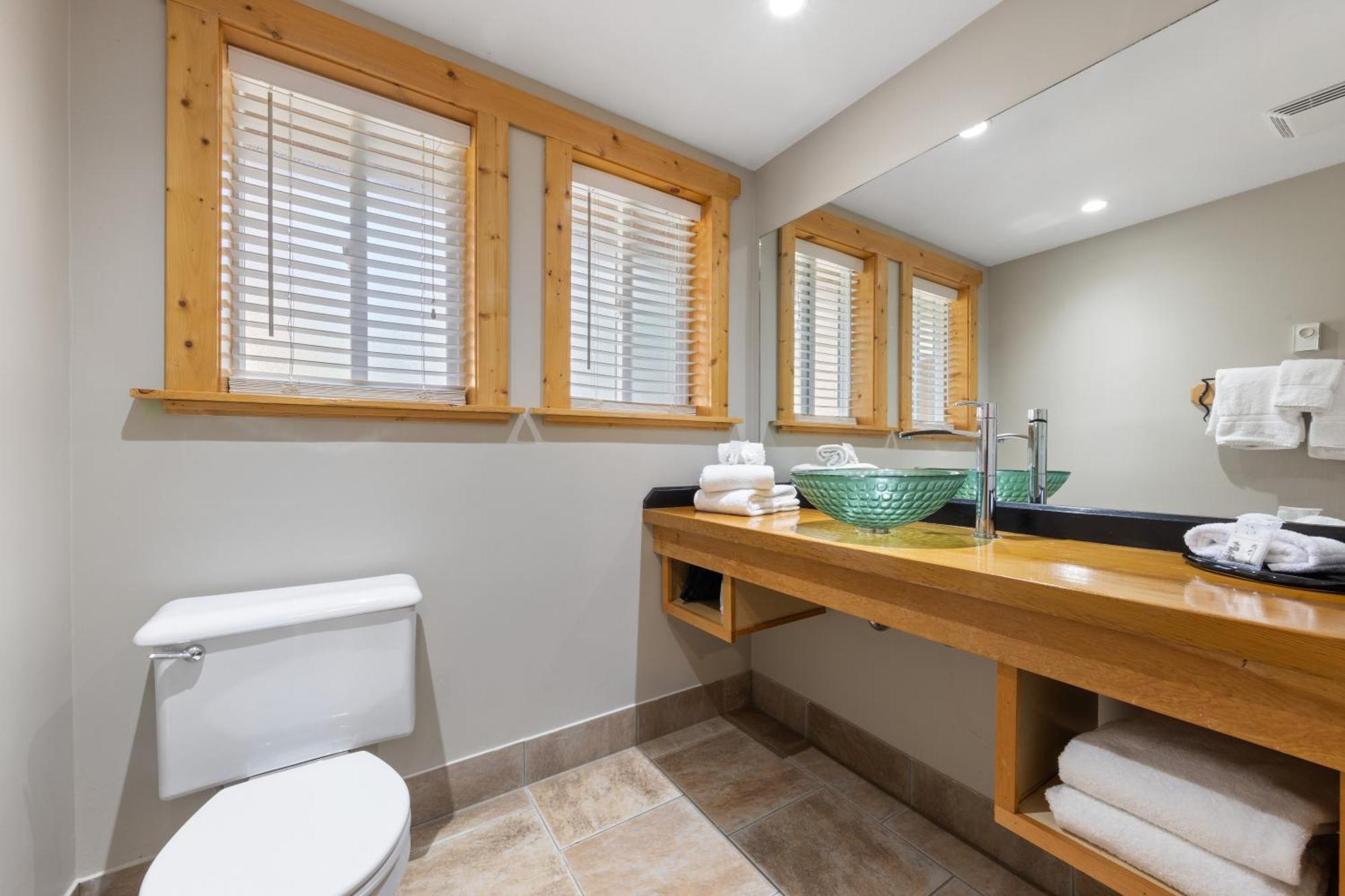 West Coast Wilderness Lodge Egmont Εξωτερικό φωτογραφία