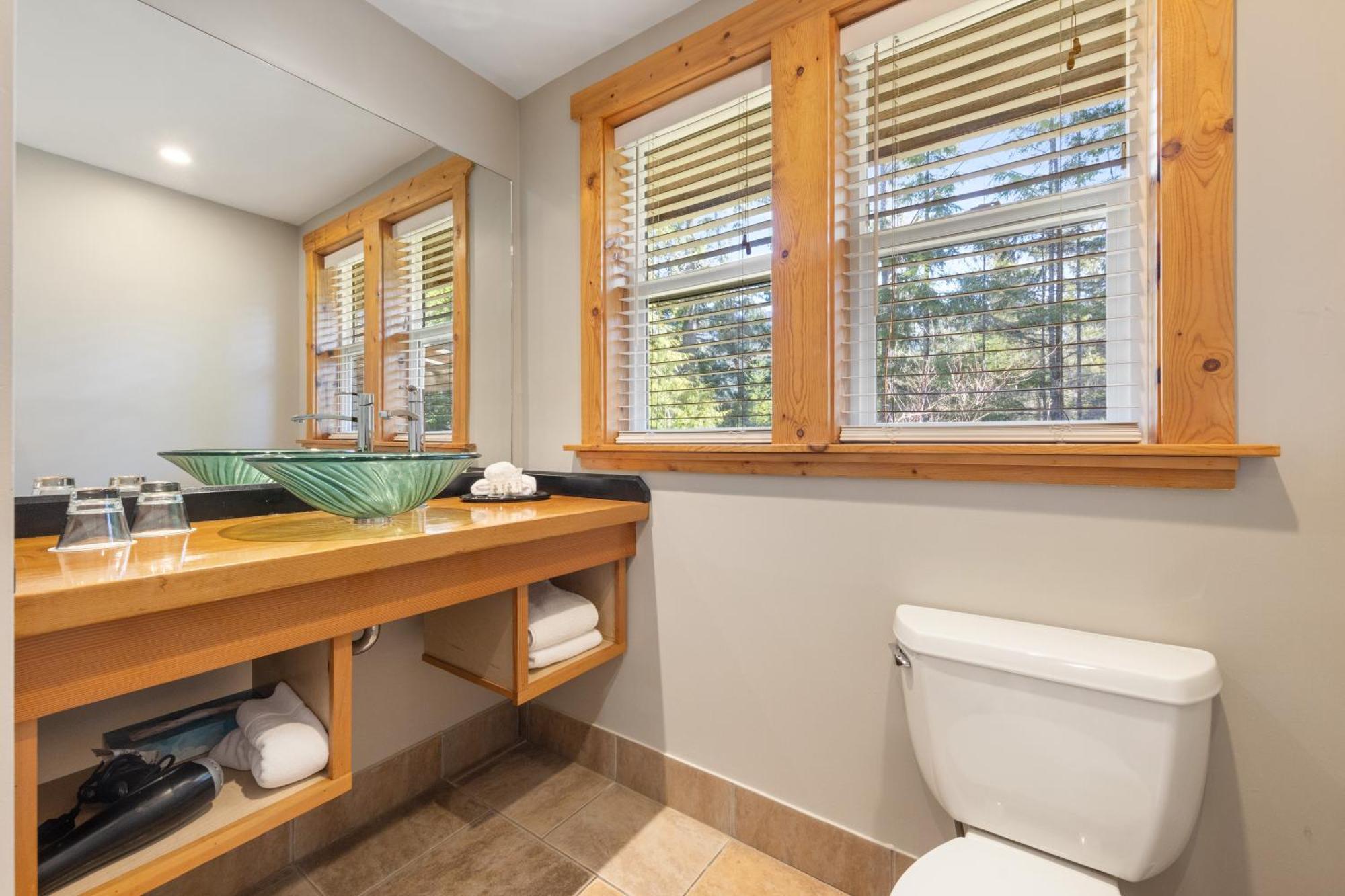 West Coast Wilderness Lodge Egmont Εξωτερικό φωτογραφία