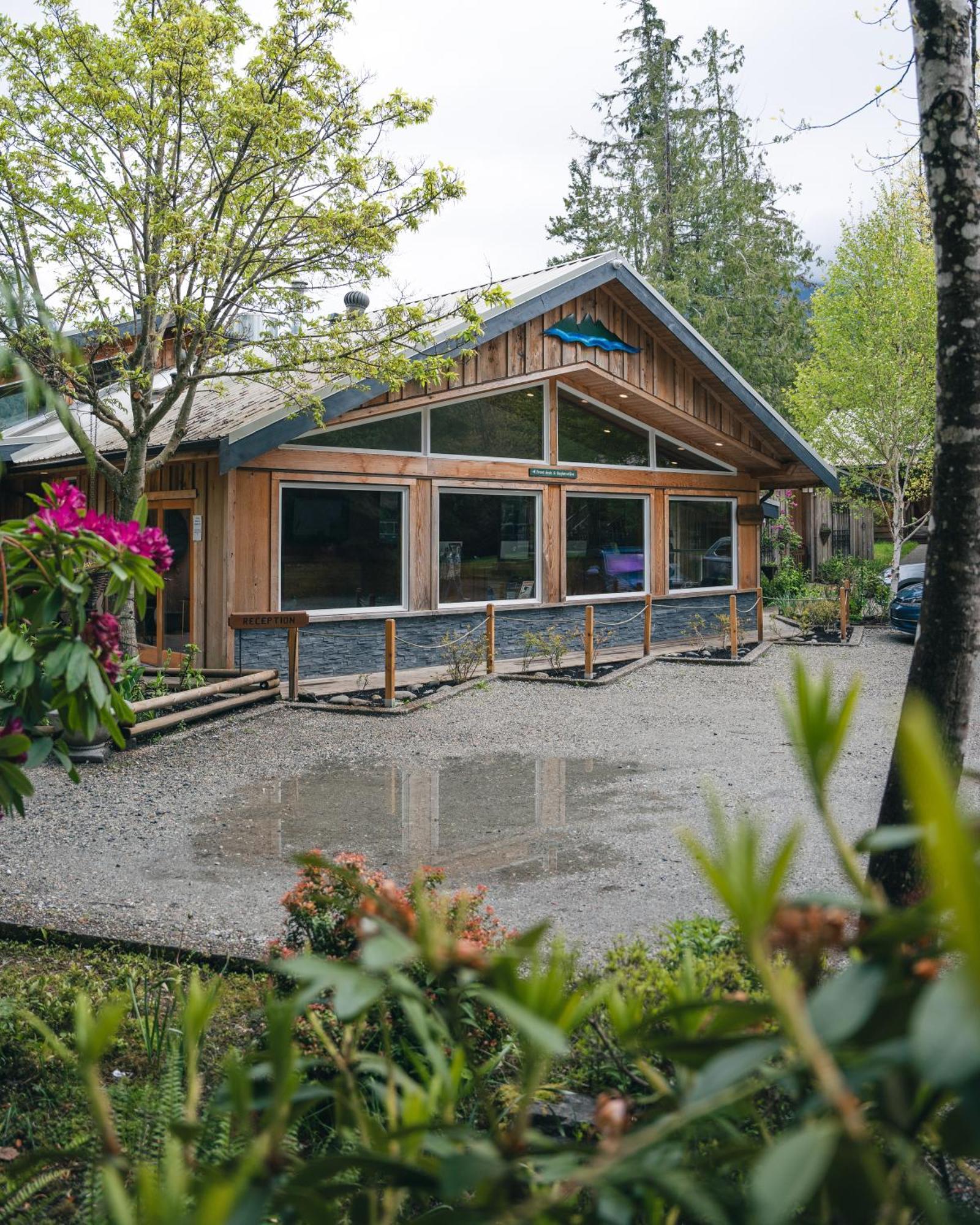 West Coast Wilderness Lodge Egmont Εξωτερικό φωτογραφία